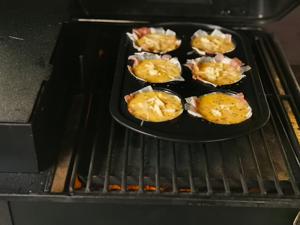 Bacon Rührei Muffin - MecHanisch BBQ